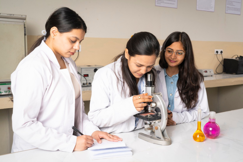 nationalgroupofeducation.com