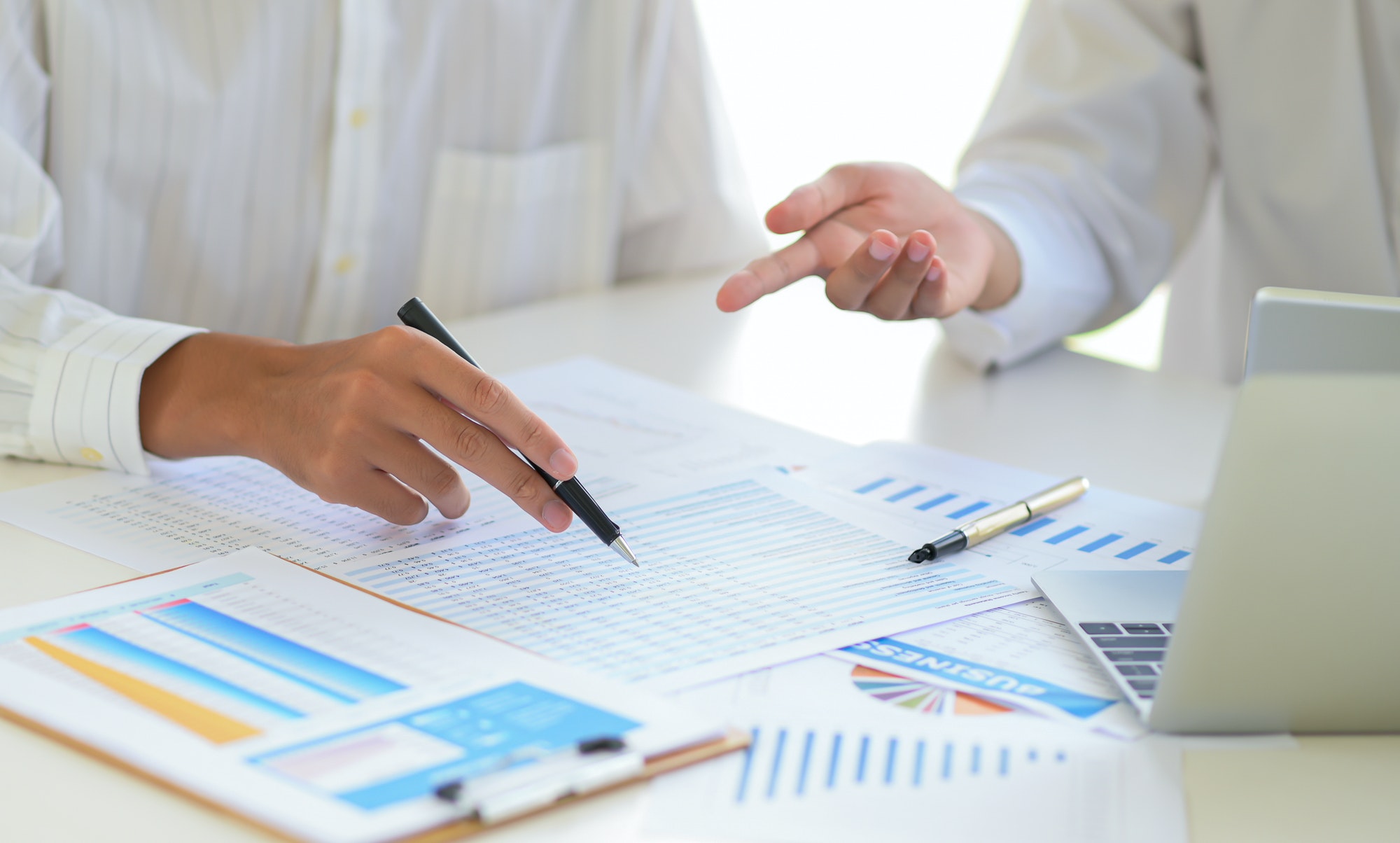 accountant-team-is-currently-evaluating-the-company-situation-to-resolve-impact-of-virus-outbreak-.jpg accountant-team-is-currently-evaluating-the-company-situation-to-resolve-impact-of-virus-outbreak-.jpg